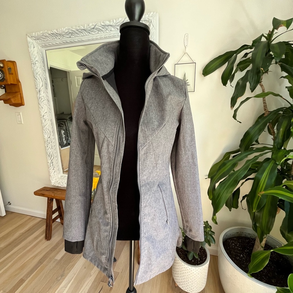 Mondetta Outdoor Project Gray Jacket